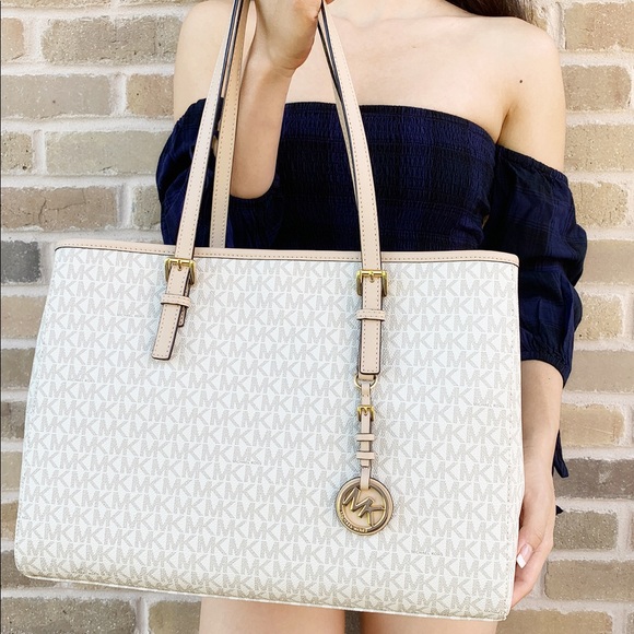 Gaby’sBags👜💕-NWT Michael Kors Tote Vanilla - Picture 5 of 8